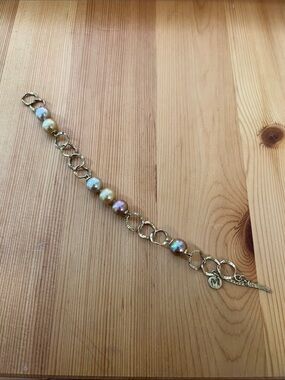 Majorica Gold Bracelet with Iridescent Pearls